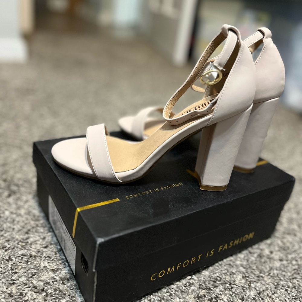 Women’s Nude Heels